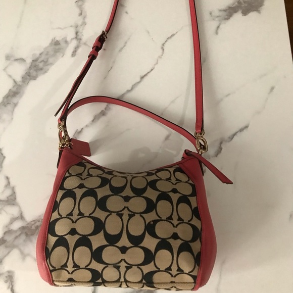 Coach mini back - Picture 2 of 9